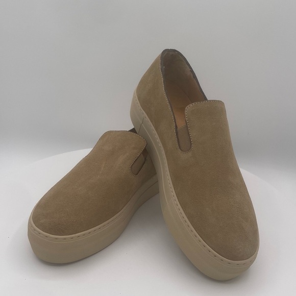 FRAME LE REN SUEDE SLIP ON SNEAKERS  SIZE 38.5 or 8  COLOR TAN NWT - Picture 1 of 11
